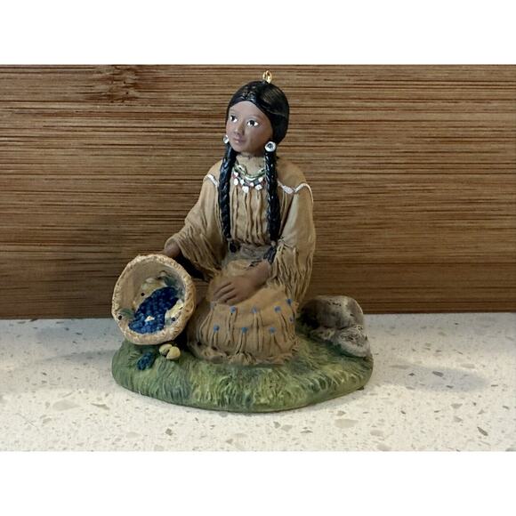 Hallmark Christmas Ornament An American Girl‎ Kaya Native American 2002 In Box - Picture 1 of 13